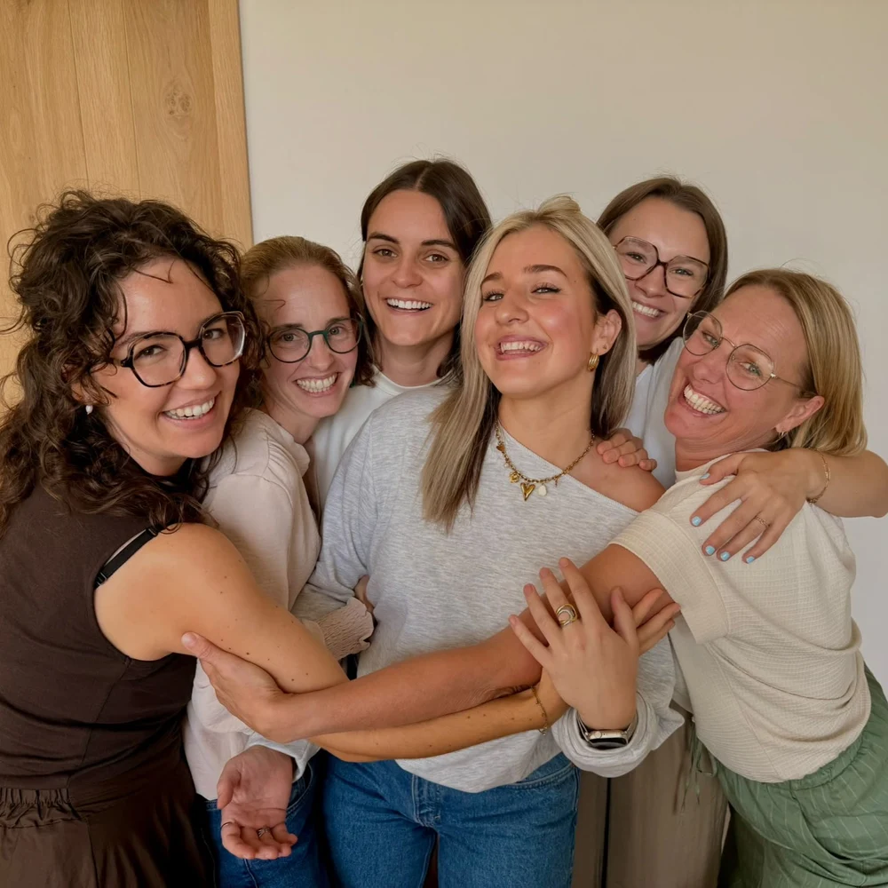 Het team van Praktijk het Centrum, kinesitherapeuten en logopediste in Oudsbergen